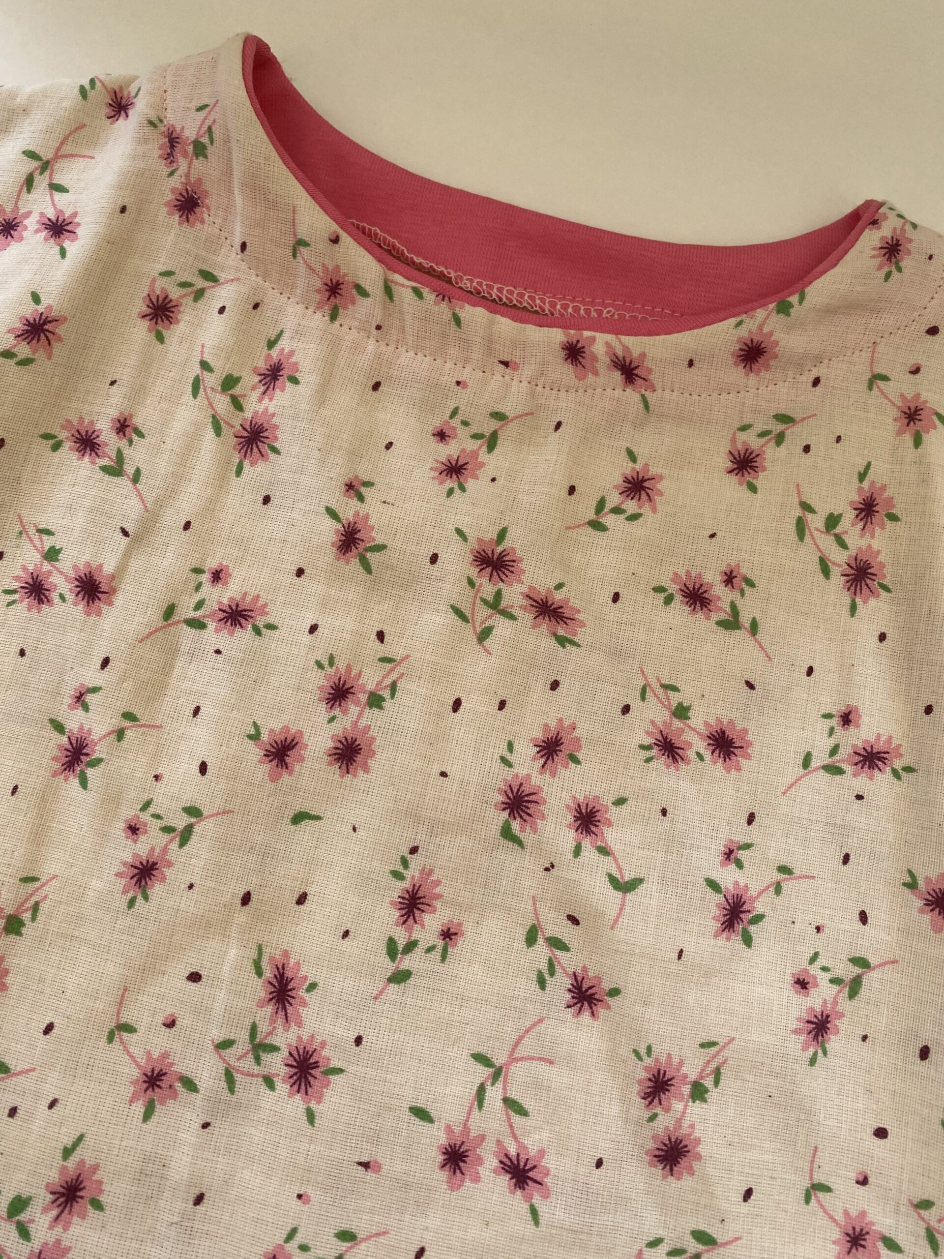 Mädchenkleid aus Slub-Musselin Größe 110/116
