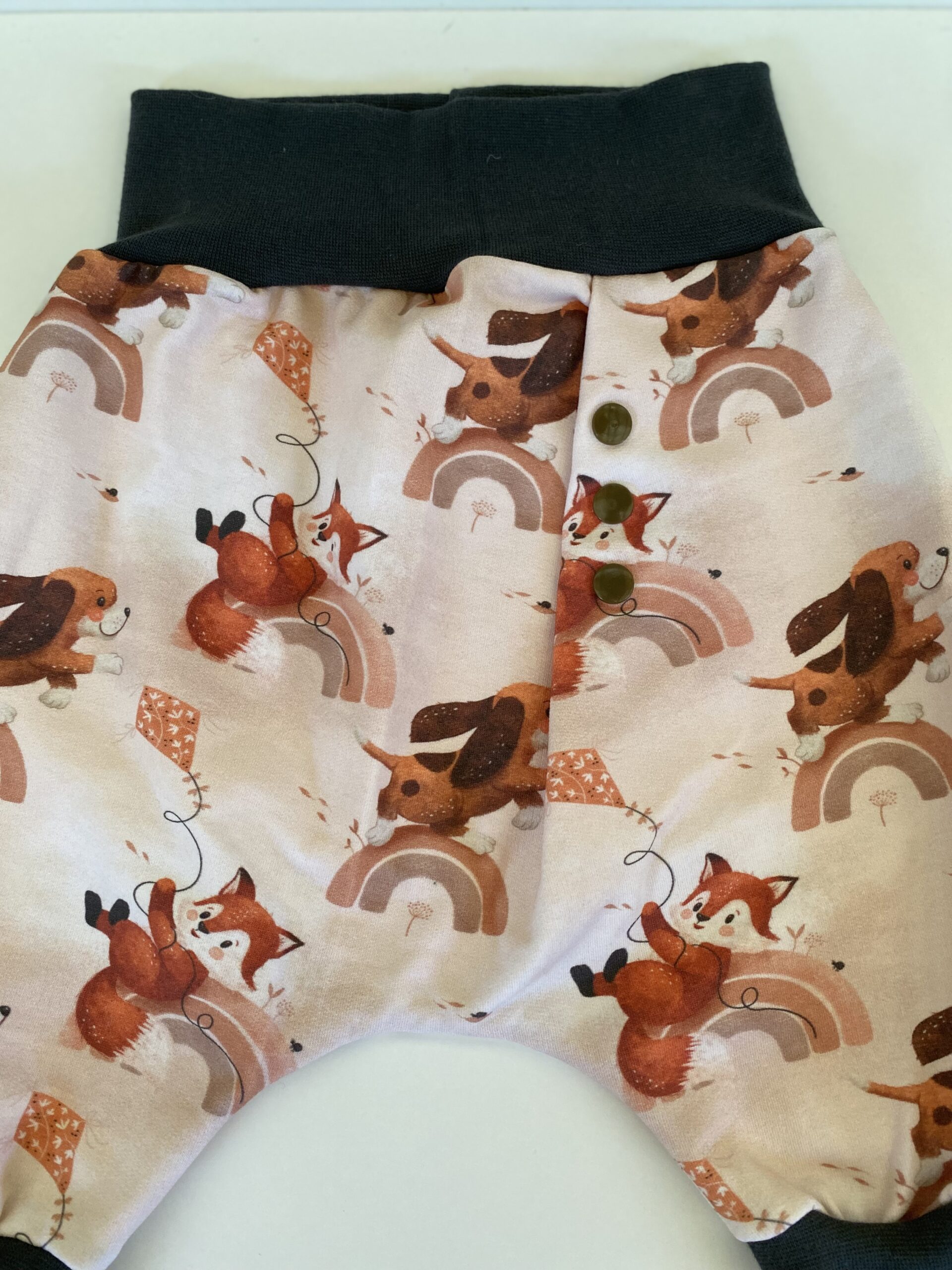 Baby- und Kinderhose „Fuchs- und Hundemotiv“ – Größe 80-92