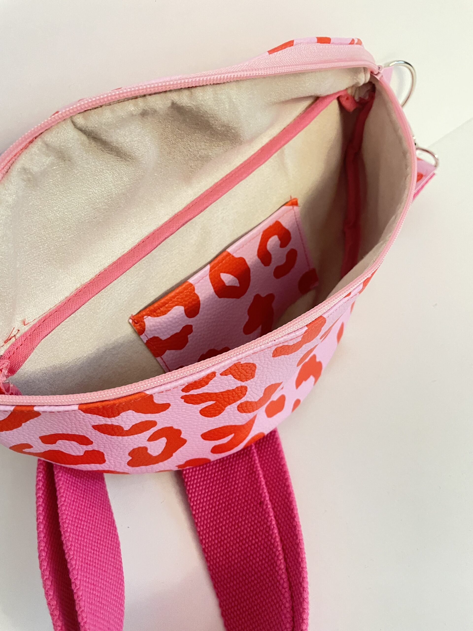 Pink Leopard Bauchtasche – Fanny Pack aus Kunstleder